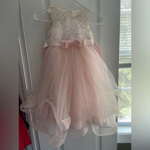 Girls pink and white dress size 6